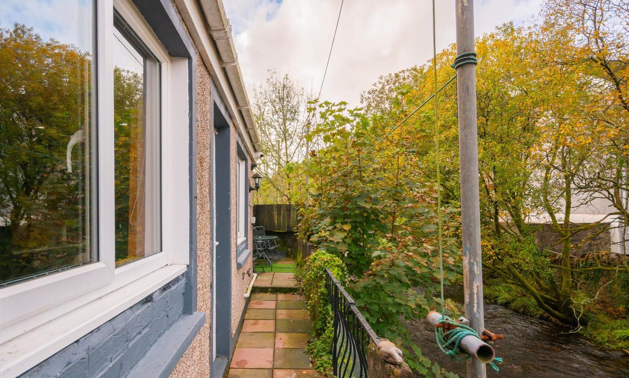 Riverside Great House In The Afan Forest Bike Park By Staystaycations Glyncorrwg エクステリア 写真